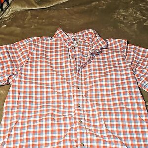 2x men's Wrangler button down
